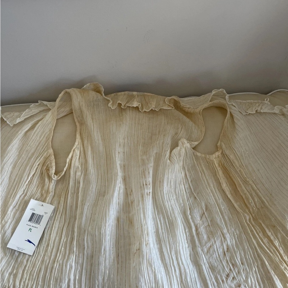 NWT J. H. Collectibles Cream Tye Dye Blouse With Gold Pinstripe PL  $44.00 MSRP - Picture 7 of 7